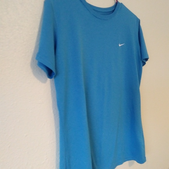 Nike Fit Dry T-Shirt - Picture 2 of 8